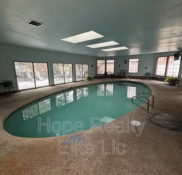 2079 Sussex Ln — Photo 33