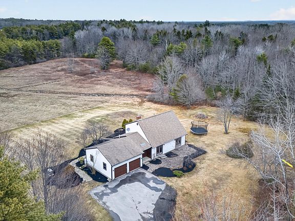 4th image of 17 Stone Ridge Drive
