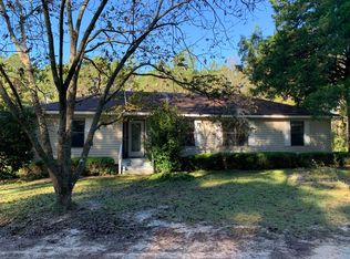 1606 George Deen Rd, Broxton, GA 31519