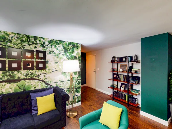 5555 Pershing Ave, Saint Louis, MO