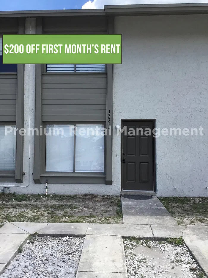 2 bed, 1.5 bath, 1400 sqft, $1,400 — Photo 1