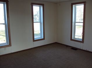 538 S Main St, Gifford, IL 61847