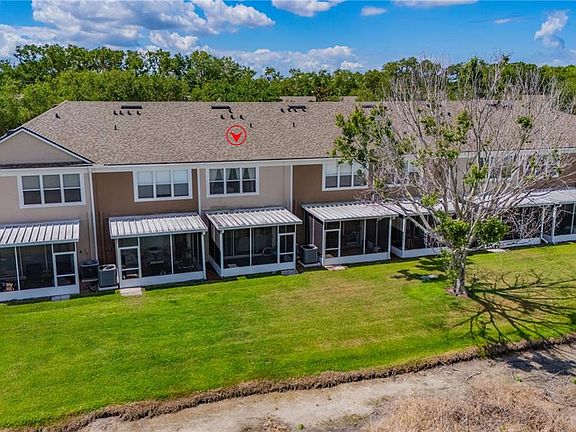 5th image of 4939 Pond Ridge Dr