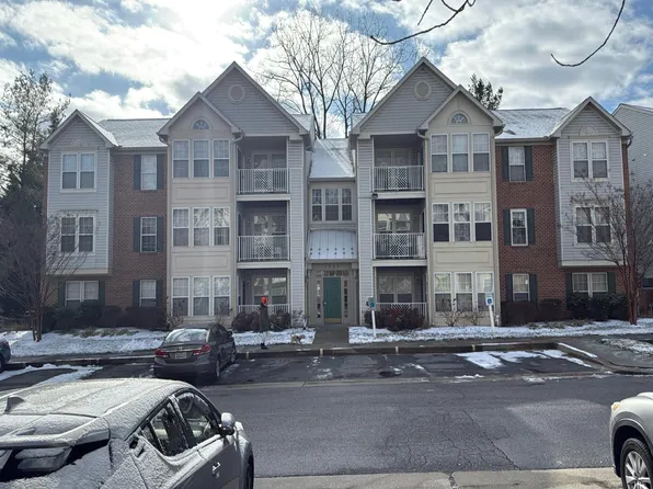 7905 Valley Manor Rd APT J, Owings Mills, MD 21117