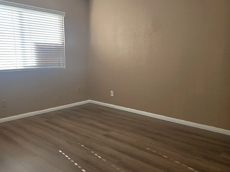 4700 Clair Del Ave #506 — Photo 23