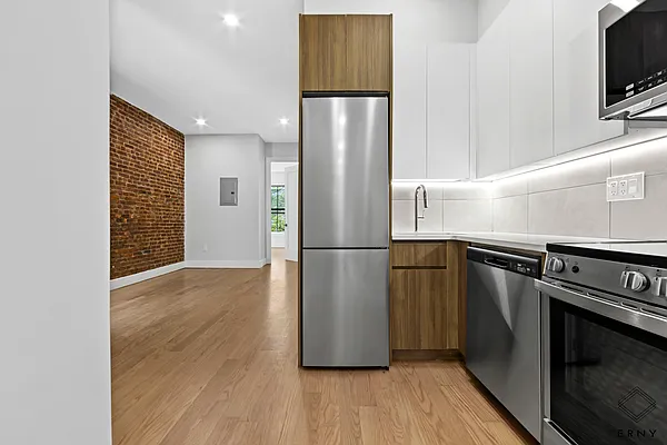 Rented by ERNY LLC | media 1