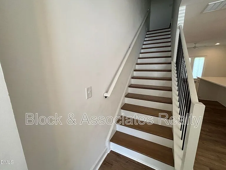 5710 Parker Pines Ct — Photo 29