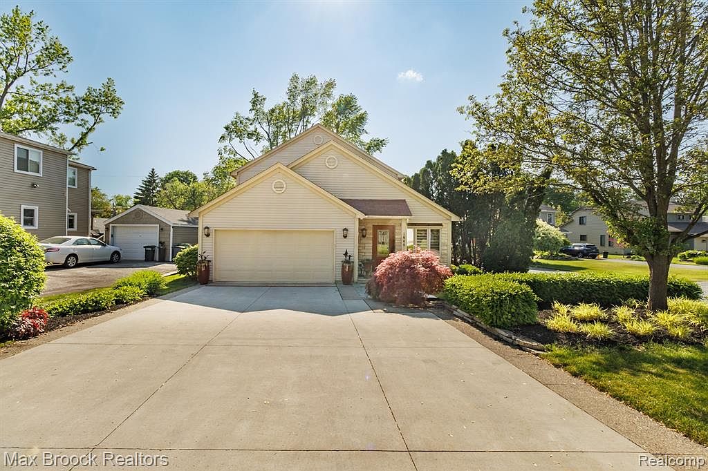 1866 Maddy Ln, Keego Harbor, MI 48320 MLS 20230041507 Zillow