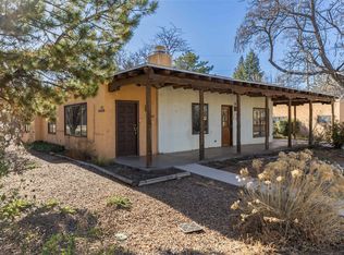 102 Camino Santiago, Santa Fe, NM 87501