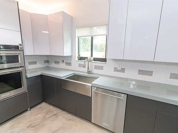4th image of 8694 Via Reale APT 3