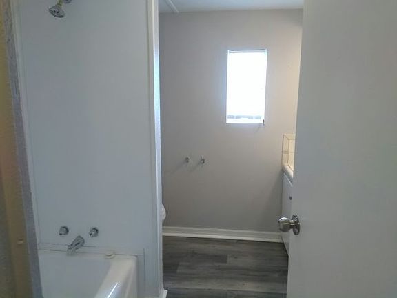 4th image of 11211 E Bay Rd #1