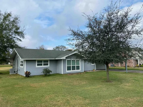 9450 N Garden Dr, Beaumont, TX 77705