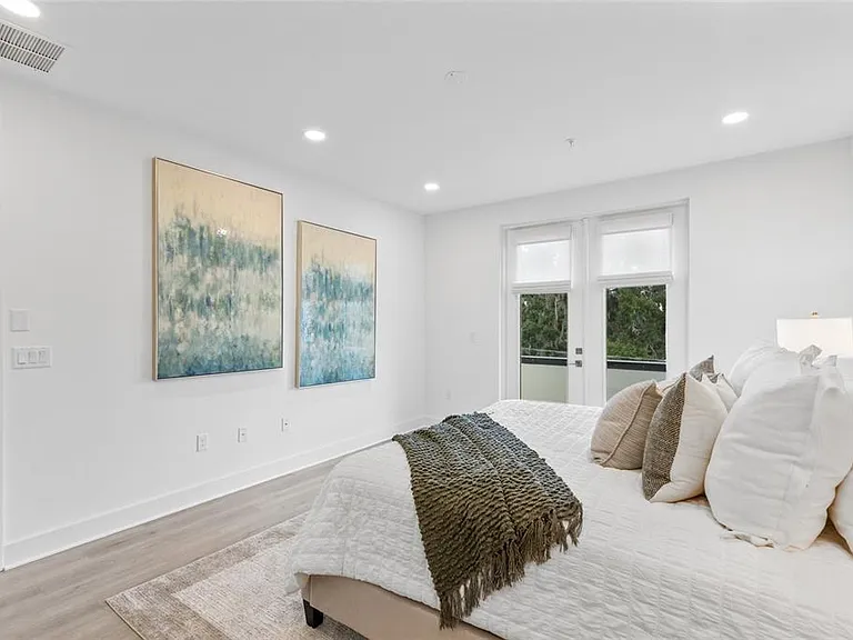 266 Park Lake St #19 — Photo 12