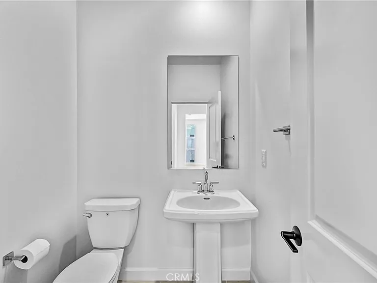 5538 Alethea Way — Photo 10