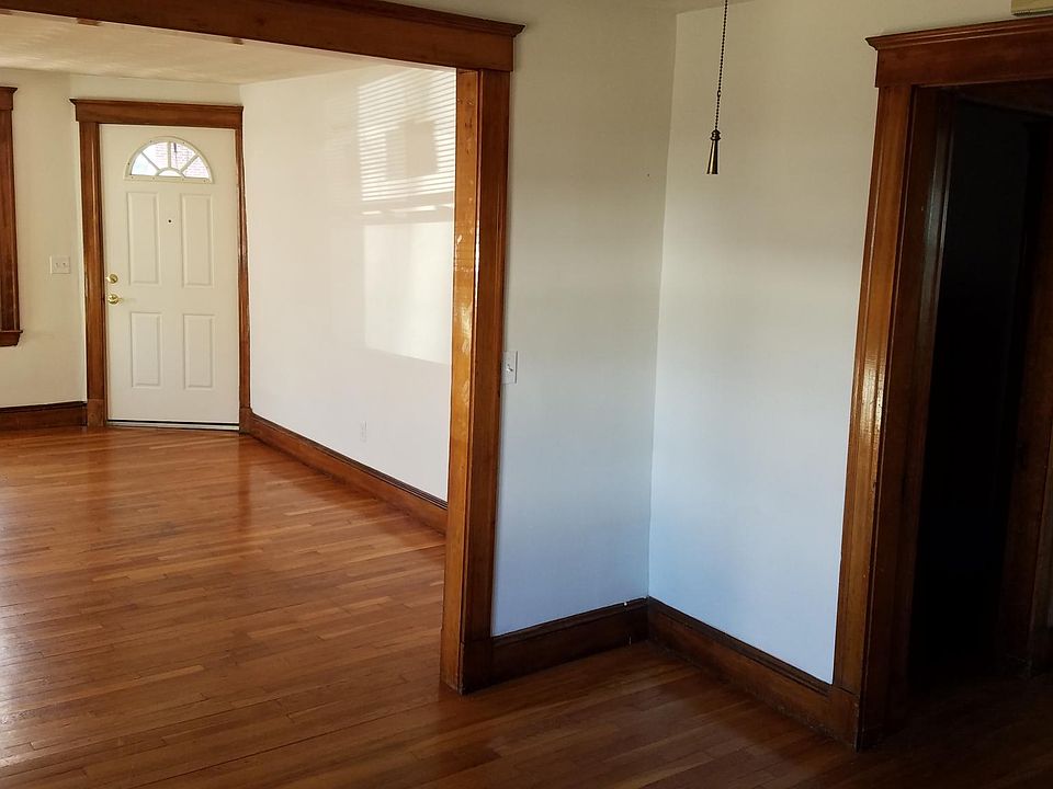 Dining room into Living room