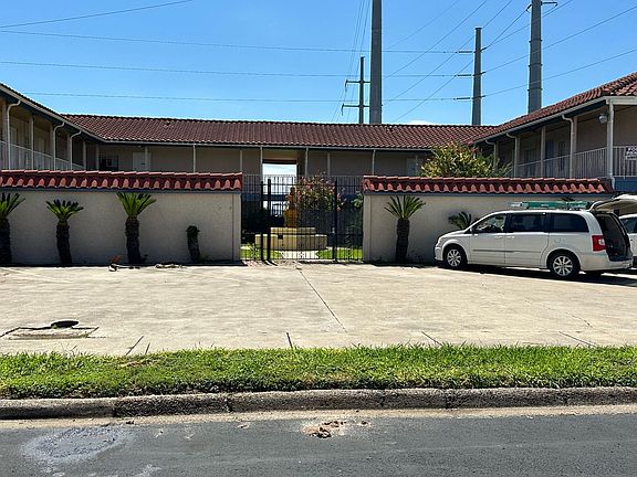 2nd image of 4616 N D St #208