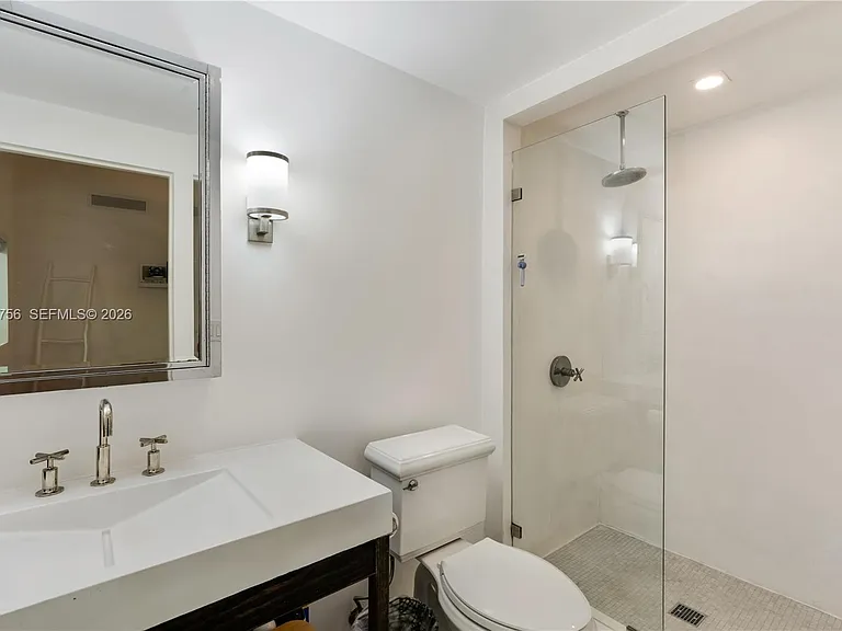 270 Island Dr — Photo 11