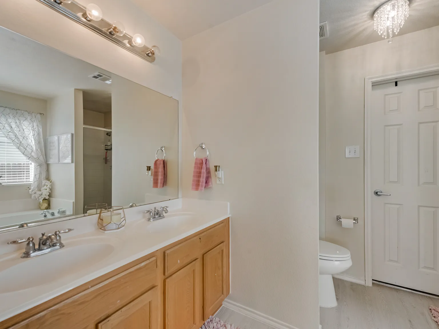 3 bed, 1598 sqft, $2,400 — Photo 4