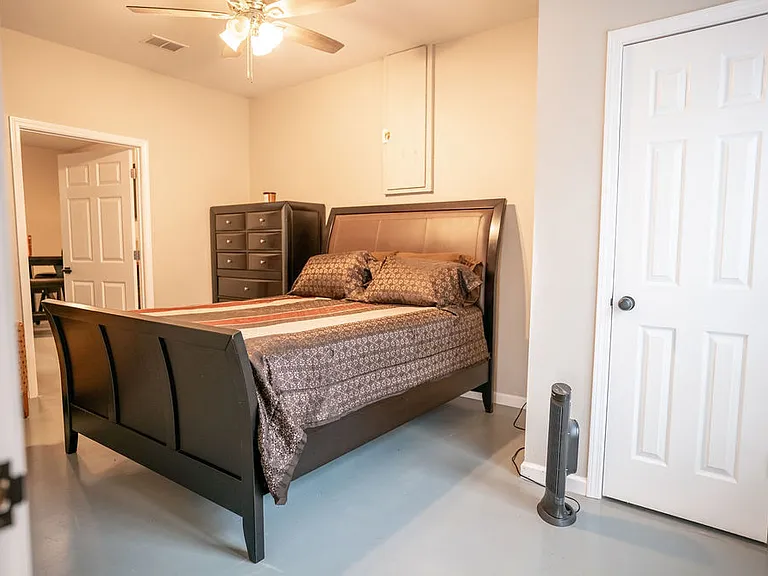 80 Adrians Ln #BASEMENT — Photo 24