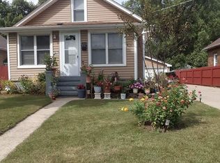 1626 10th St, Waukegan, IL 60085