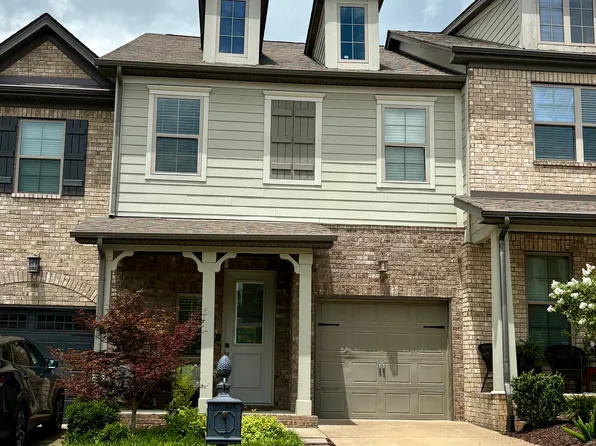 1453 Channing Dr, Thompsons Station, TN 37179