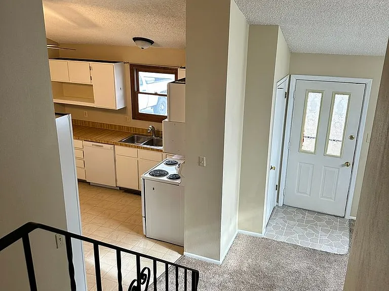 4412 Ontario Ave — Photo 8