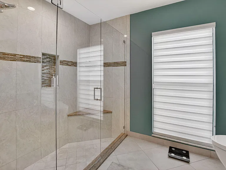 10065 Camelback Ln — Photo 20