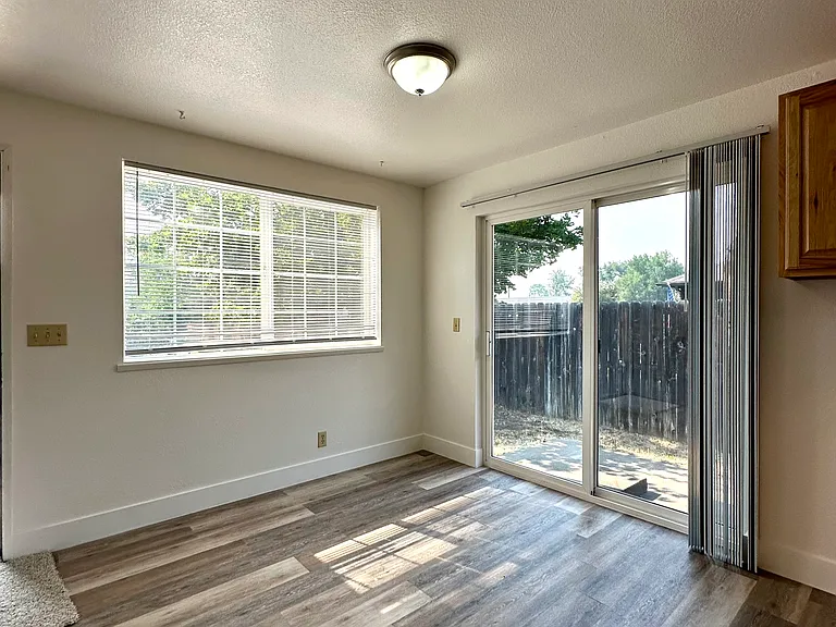 1328 SW 17th St #1328 — Photo 4