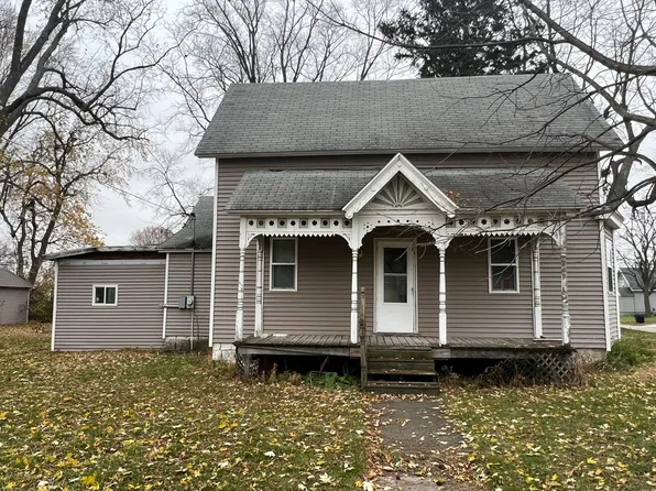 515 E Center St, Sheldon, IL 60966