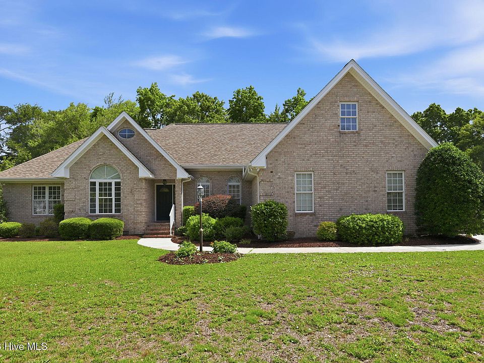 1st image of 411 Oakmont Drive