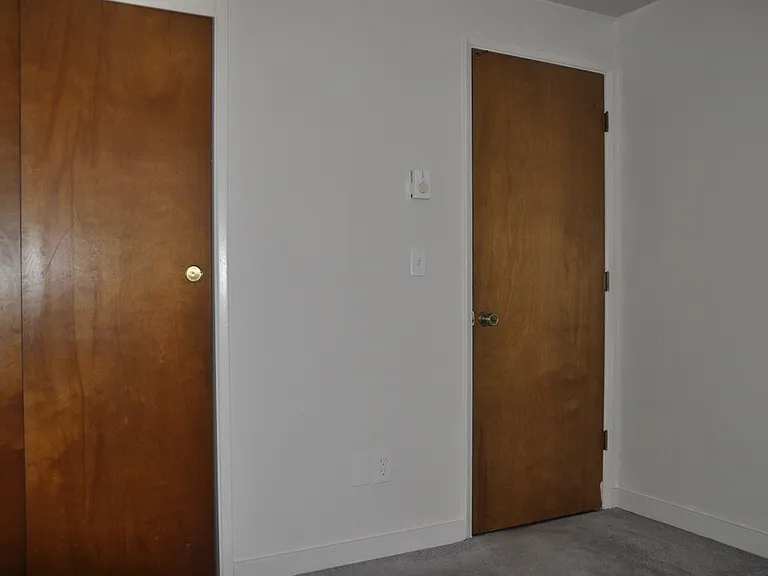 1322 N Holladay Dr — Photo 16