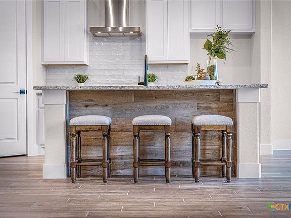 3rd image of 319 Serenity Pass