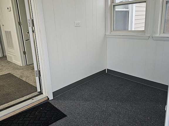 3rd image of 1543 Cleophus Pkwy