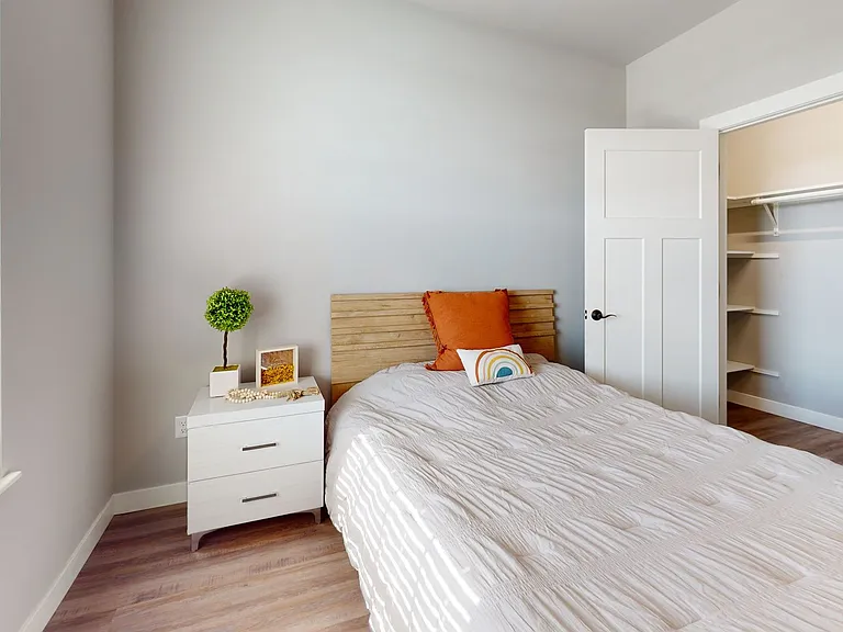 618 Autumn Wood Pkwy — Photo 100