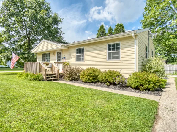 715 S Tana St, Greenville, MI 48838