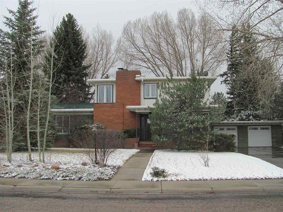 1st image of 2022 Holliday Dr
