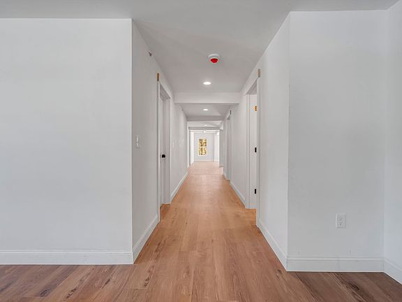4th image of 7 Mill St #103