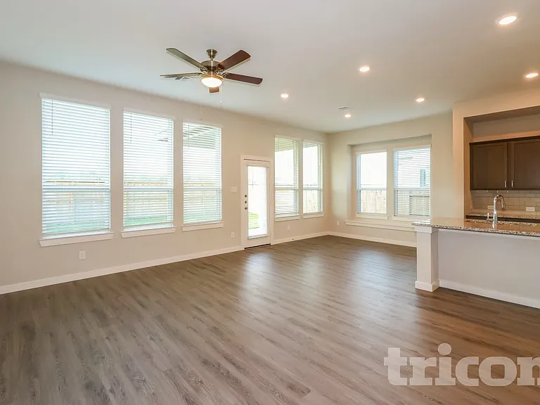 2359 Cohorn Trl — Photo 8