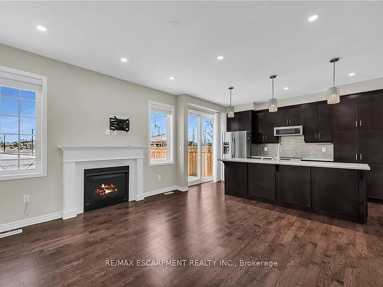 75 Forest Ridge Ave — Photo 16