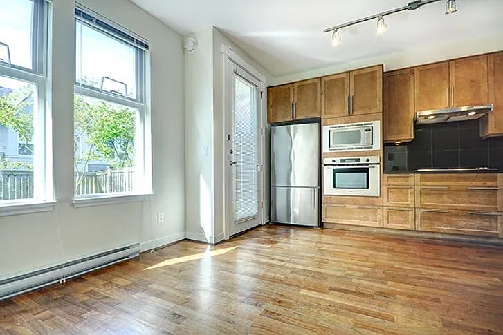 6558 Arbutus St — Photo 18