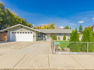 1849 Hybiscus St, Medford, OR 97504
