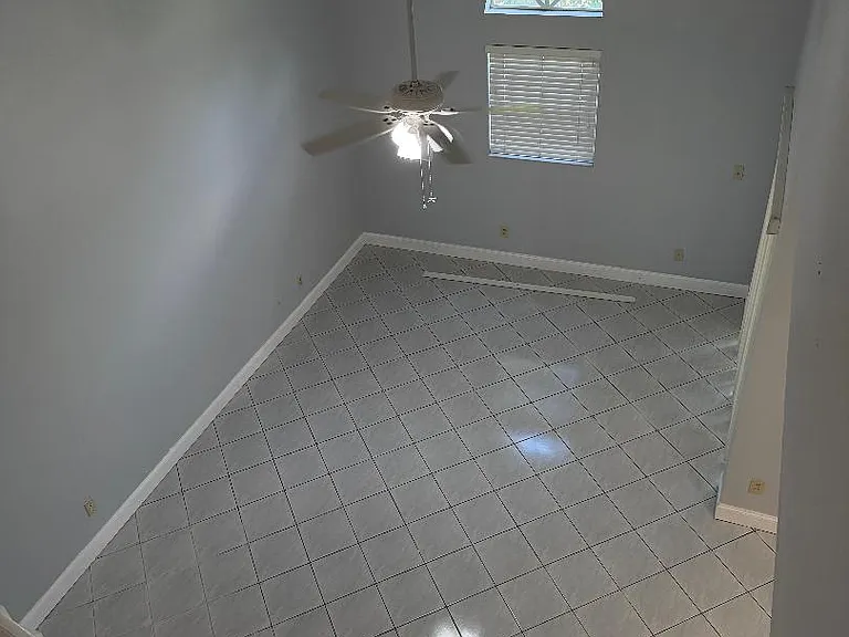 1117 SE 5th Ct — Photo 15