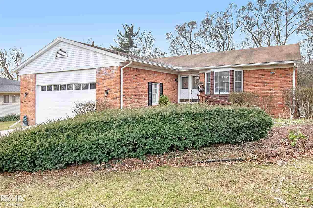 38231 S Julian Dr photo 1