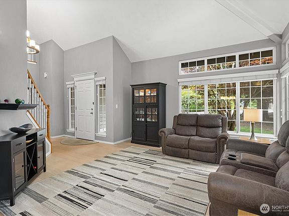 5th image of 11325 NE 144th Place