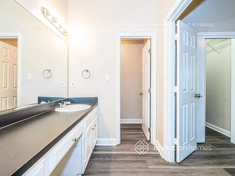 2704 Kempsford Pl — Photo 8