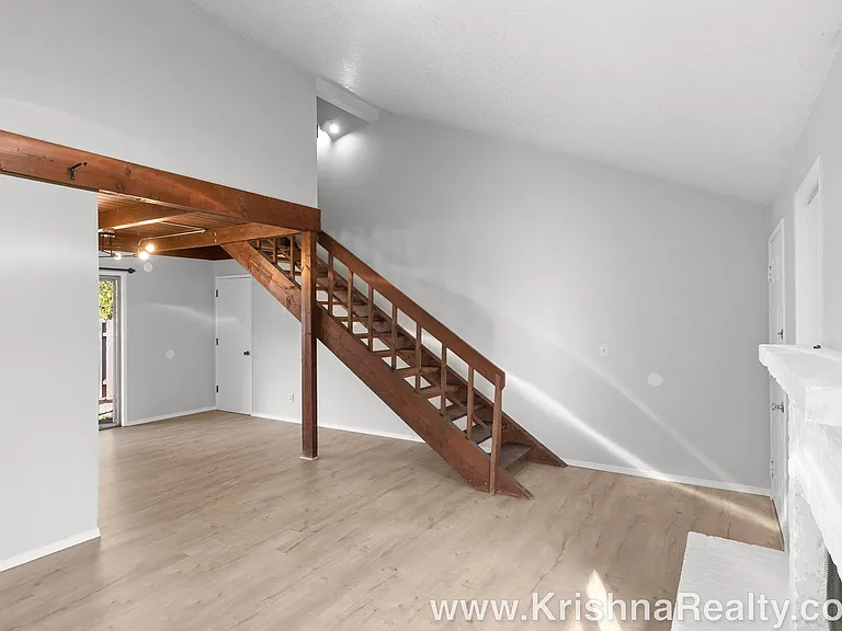 9957 SW Scott Ct — Photo 6