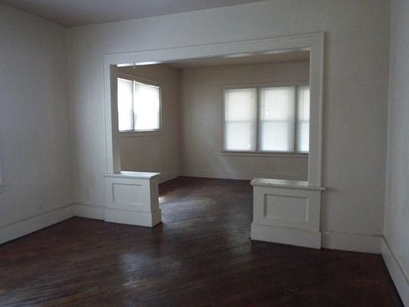 4th image of 528 S Lucas St