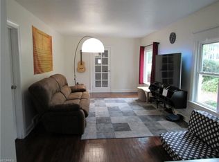 1236 Schocalog Rd, Akron, OH 44320