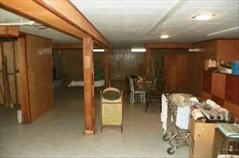 Thumbnail 12