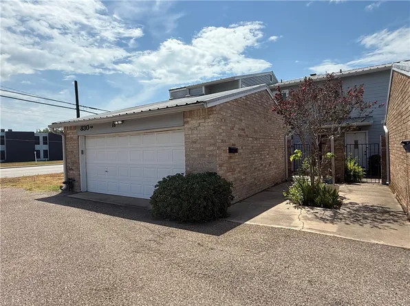 830 Cliff Dr APT 18, Portland, TX 78374